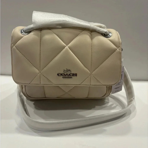 Coach Klare Crossbody 25 With Puffy Diamond Quilting NWT MSRP 550$ - Picture 6 of 8